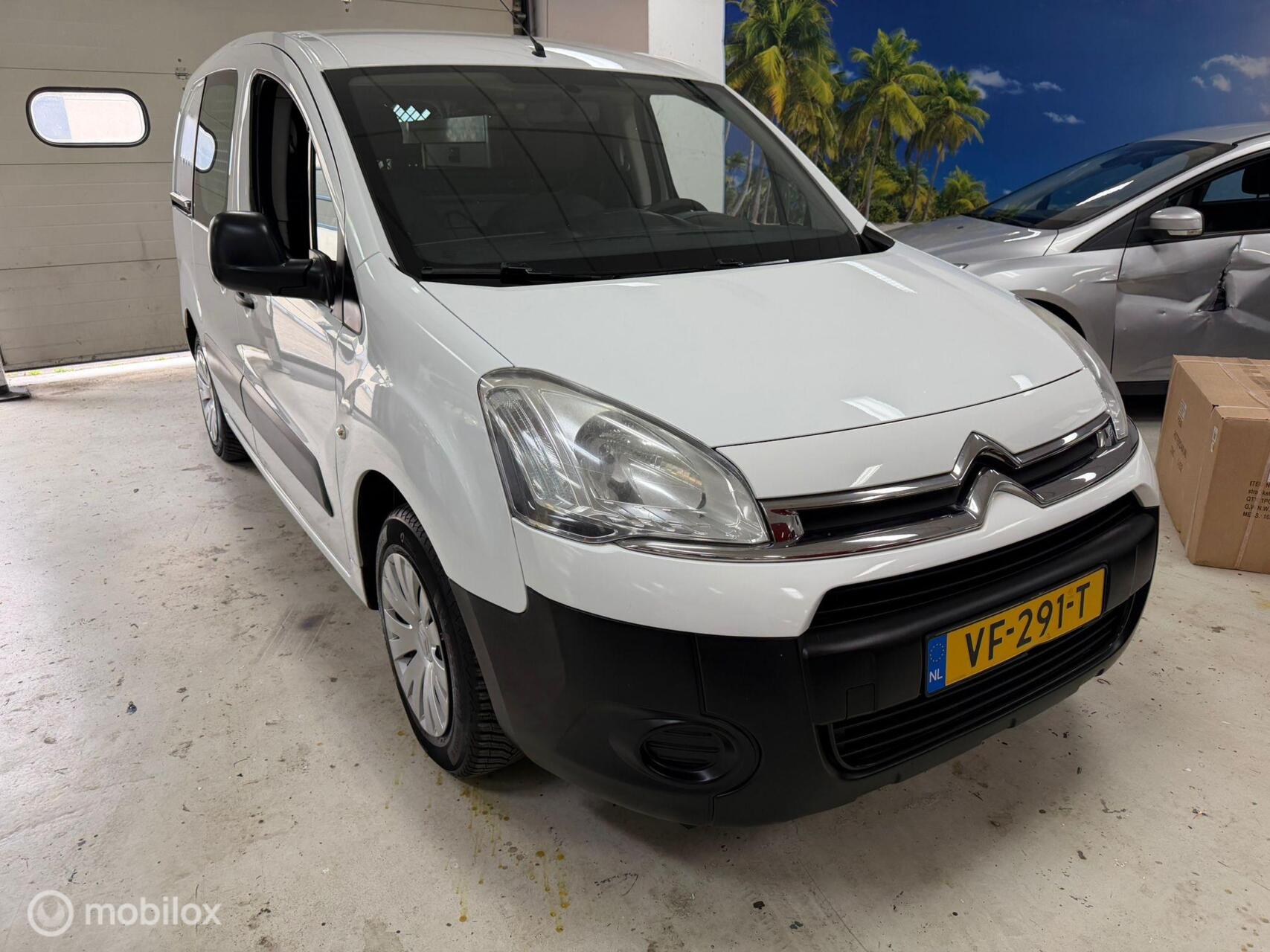 Citroen Berlingo 1.6 e-HDI 500 Comfort Economy 2013 - voorkant