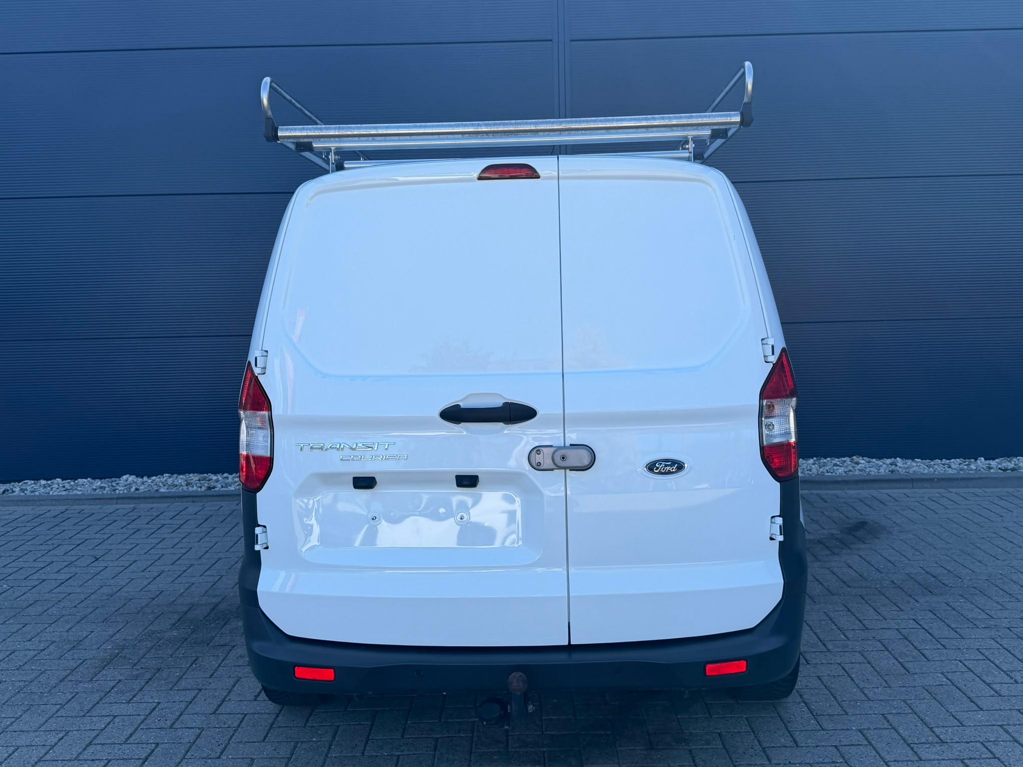 Foto van Ford Transit Courier