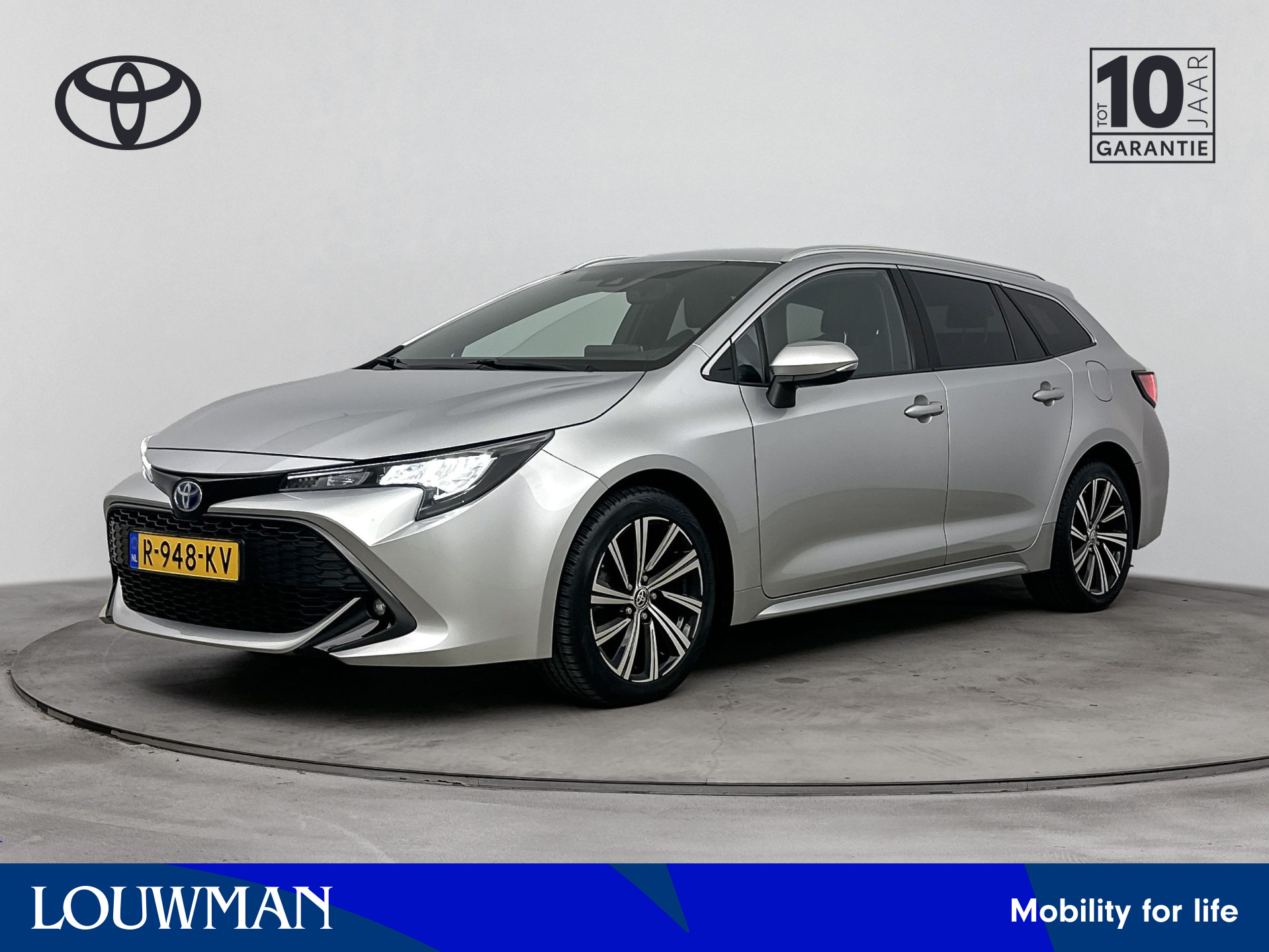 Toyota Toyota Corolla 1.8 Hybrid Dynamic 2022 - voorkant