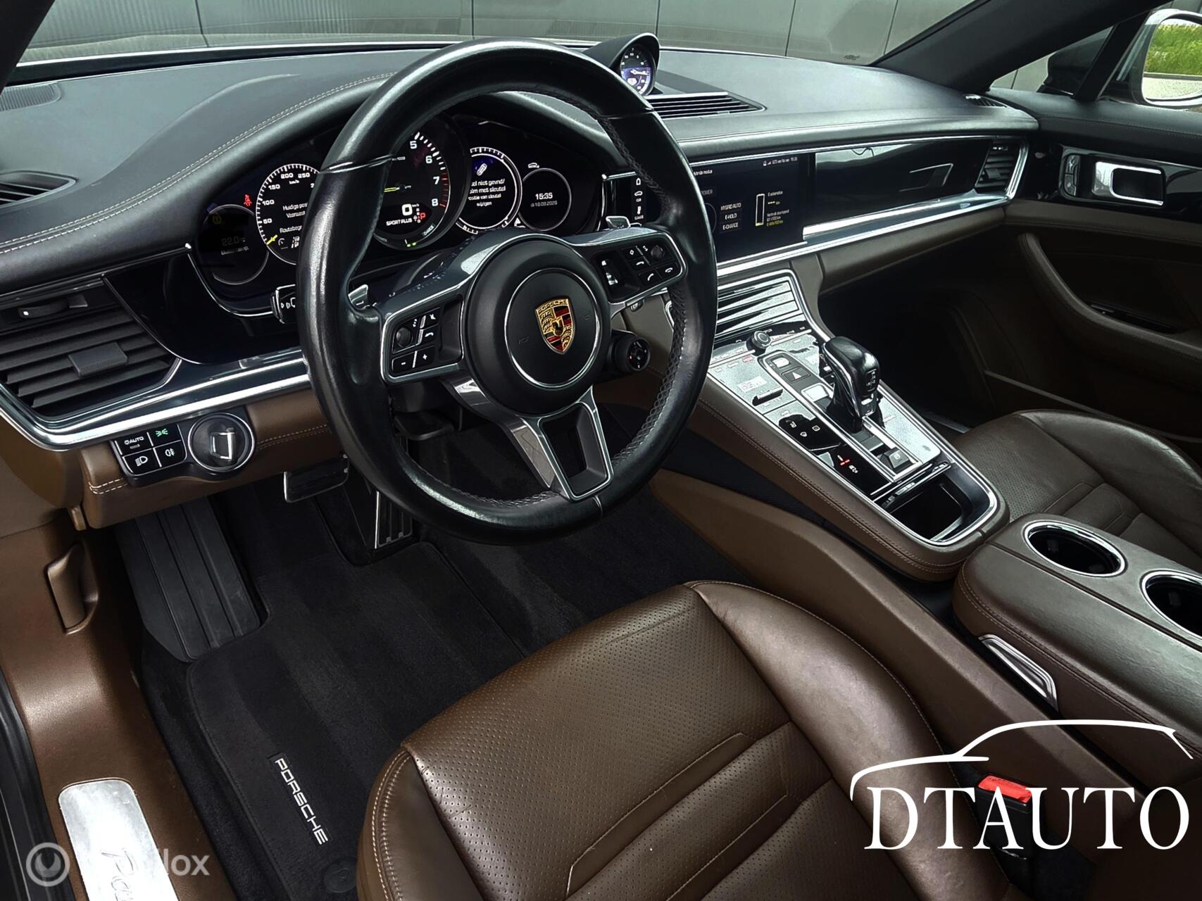 Foto van Porsche Panamera 4 E-hybrid
