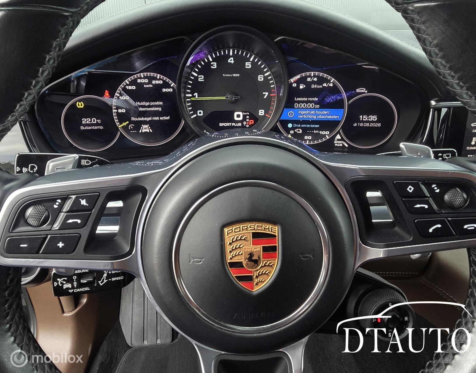 Foto van Porsche Panamera 4 E-hybrid