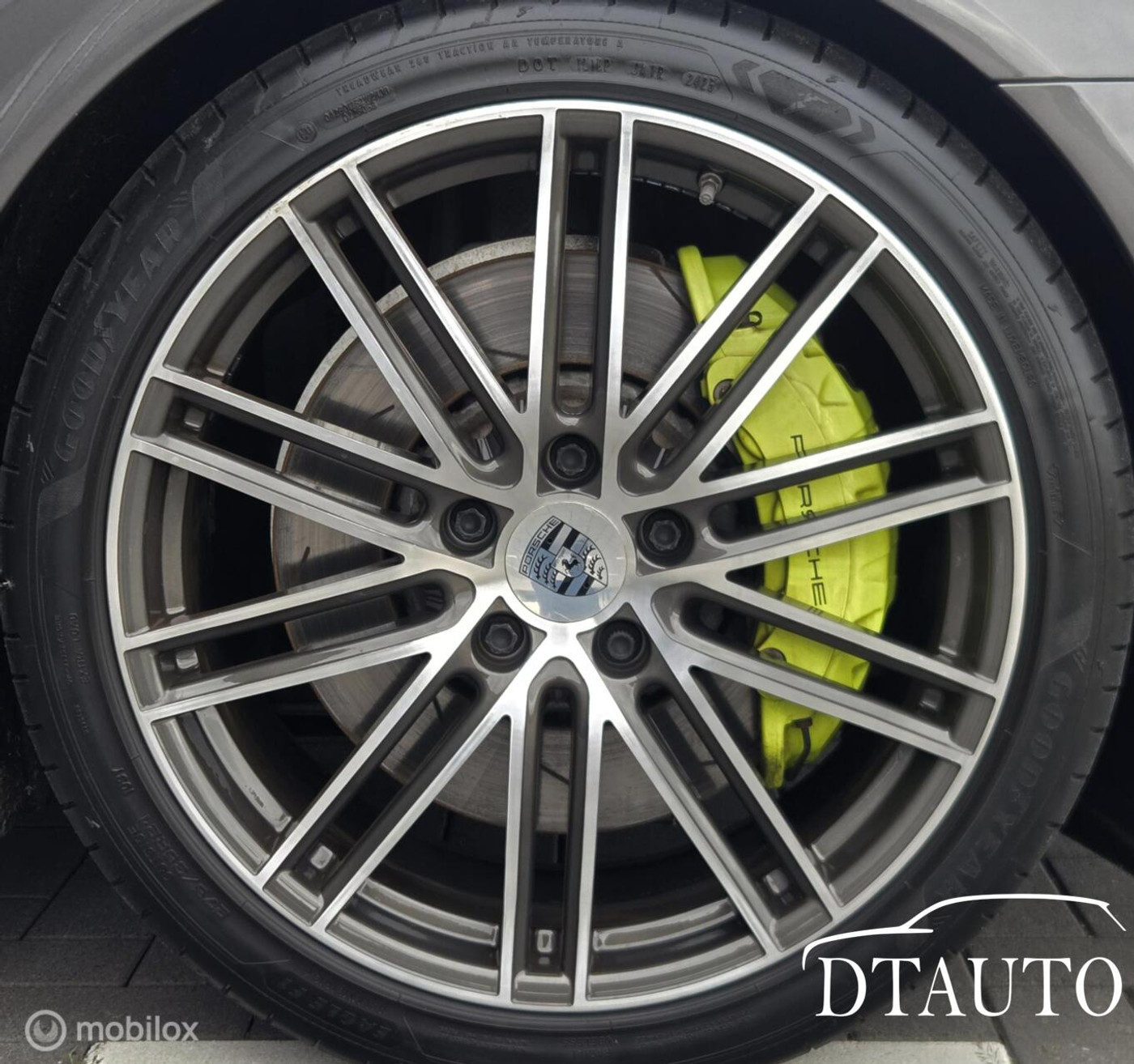 Foto van Porsche Panamera 4 E-hybrid