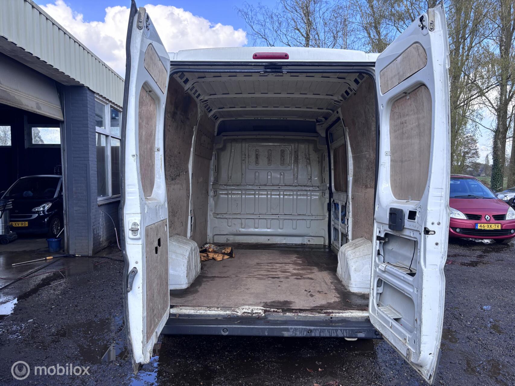 Foto van Peugeot Peugeot Boxer