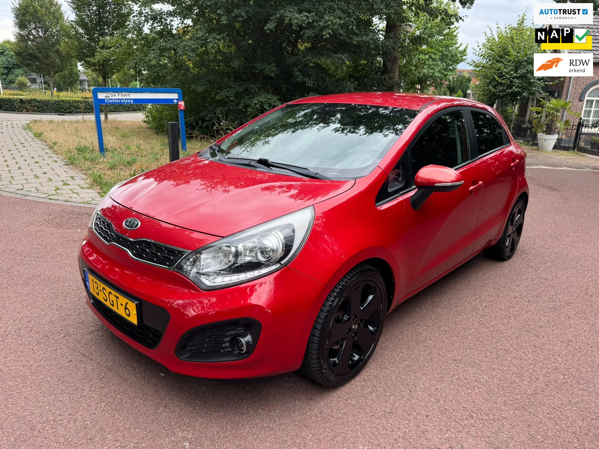 Kia Rio 1.4 CVVT Super Pack / Navi / Camera / Airco / NAP / Aux 2011 - voorkant