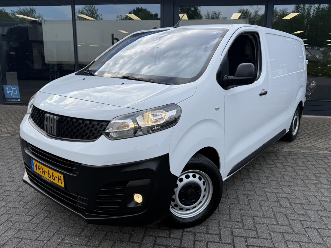 Fiat Scudo 2.0 MultiJet L2H1 SX 2022 - voorkant