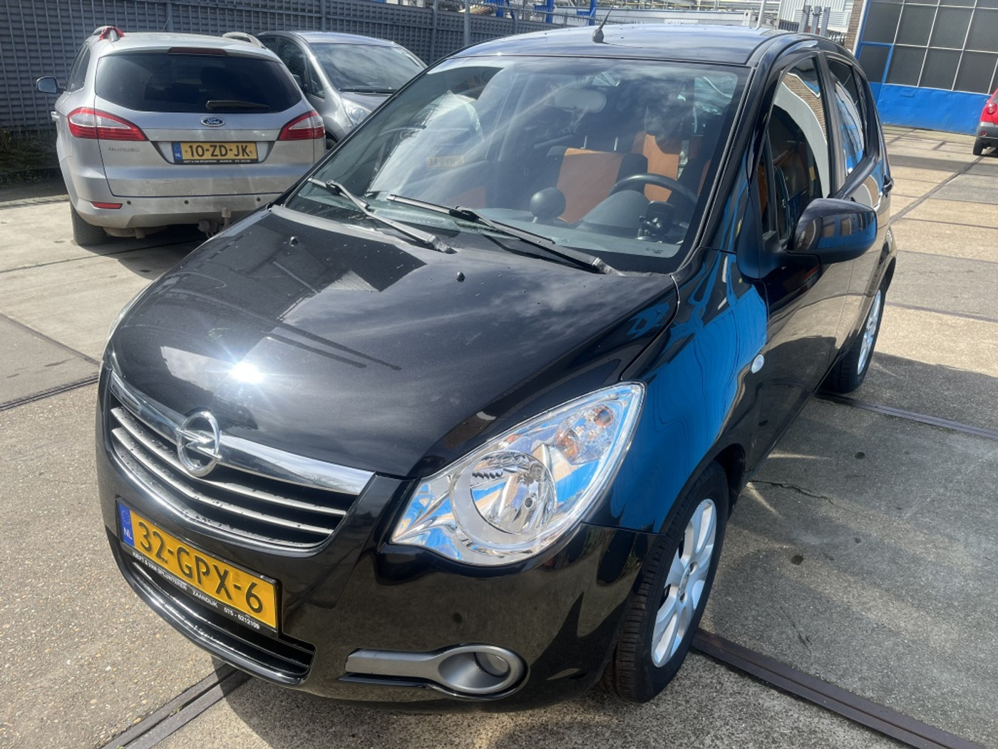 Opel Agila 1.2 Enjoy 2008 - voorkant