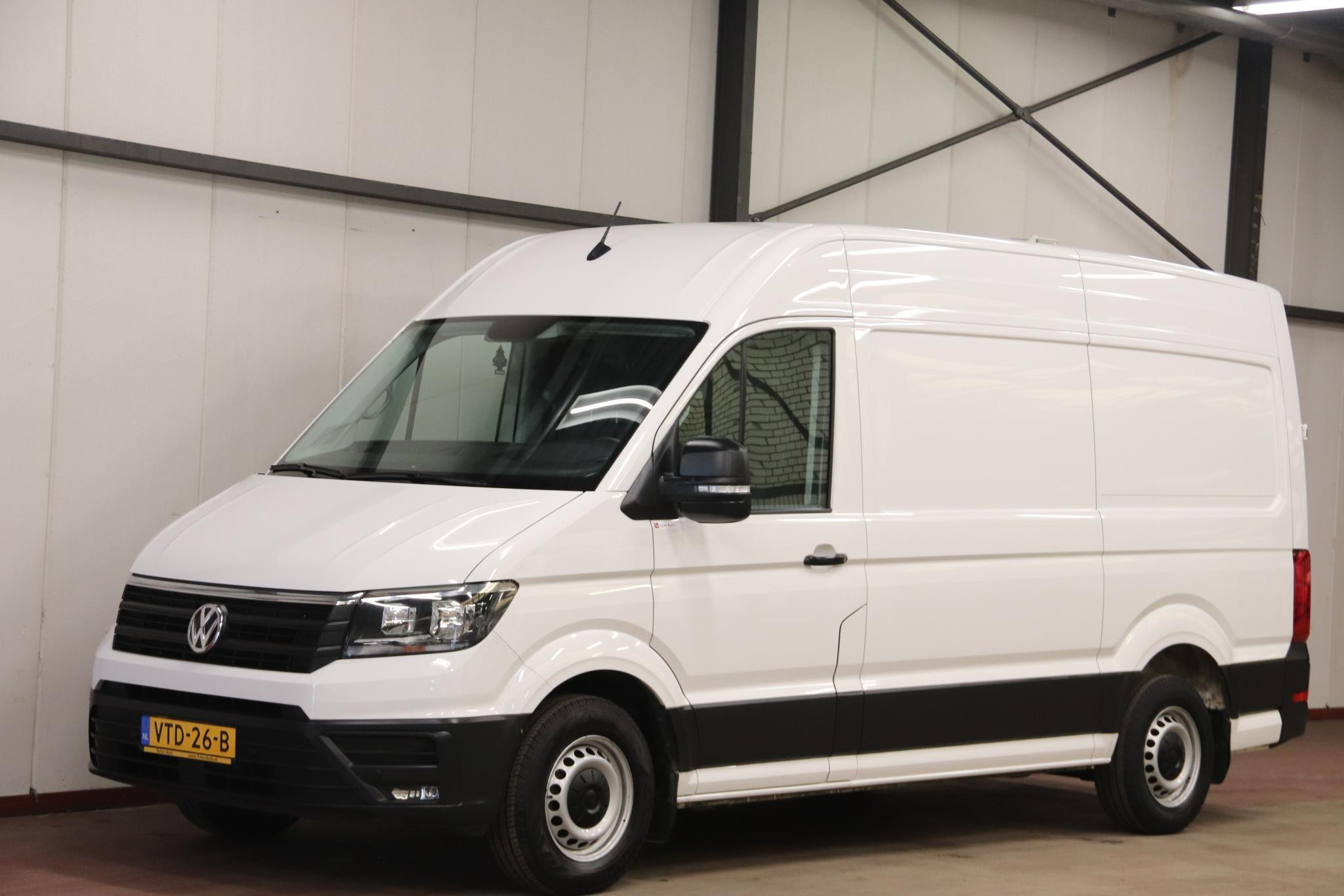 Volkswagen Crafter 35 2.0 TDI 140PK L3H3 EURO 6 3000KG trekvermogen 2018 - voorkant