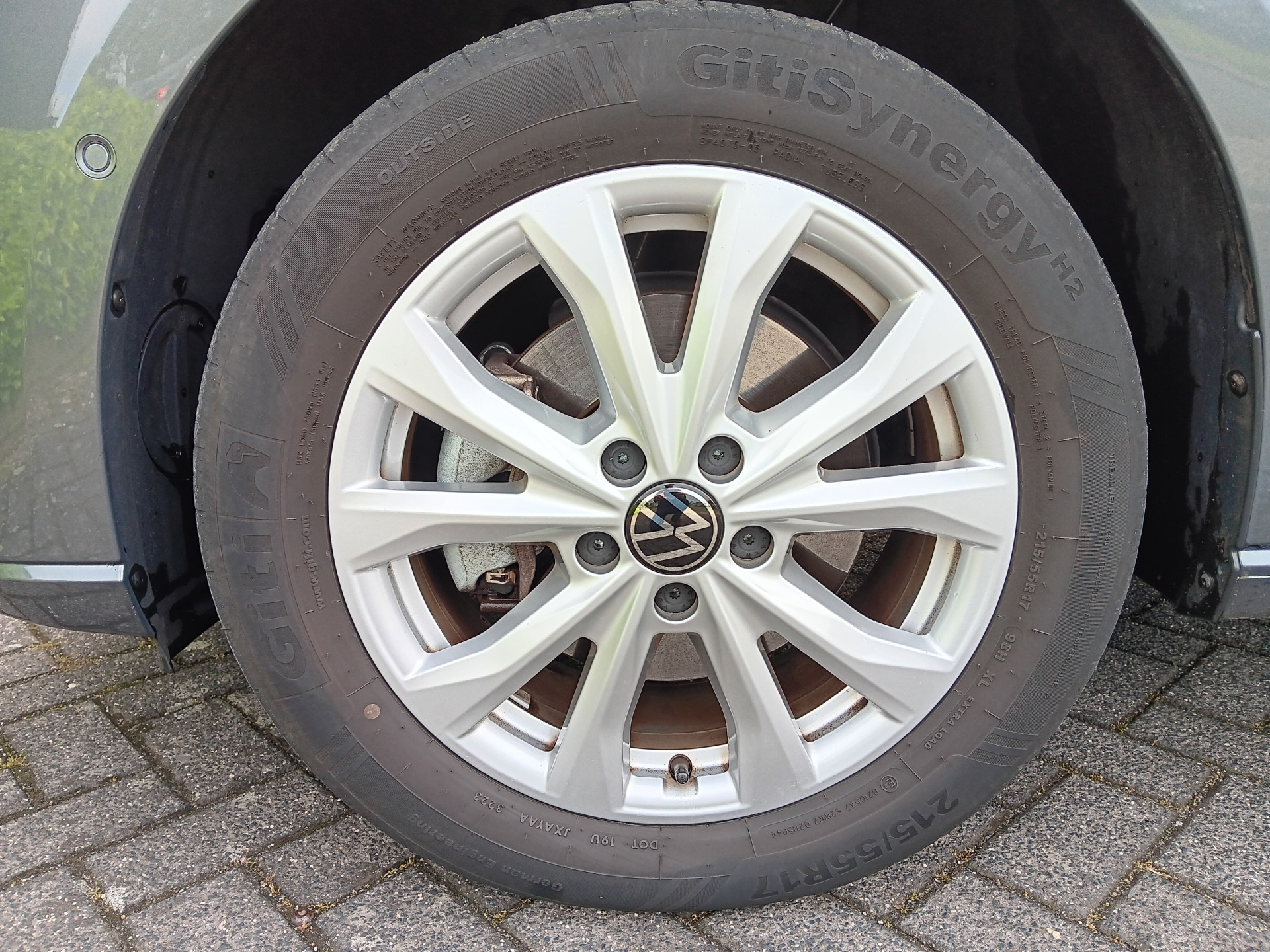 Foto van Volkswagen Caddy Modified Partition Wall