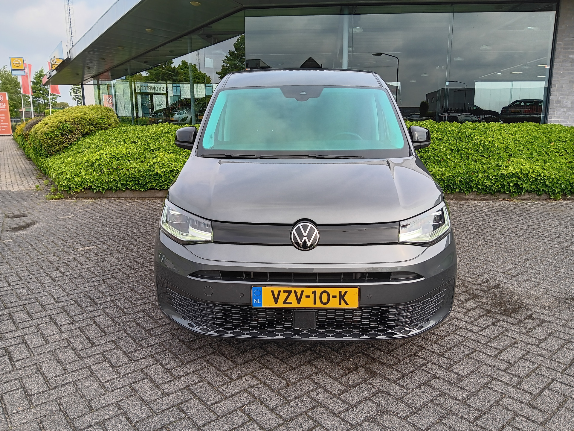 Foto van Volkswagen Caddy Modified Partition Wall