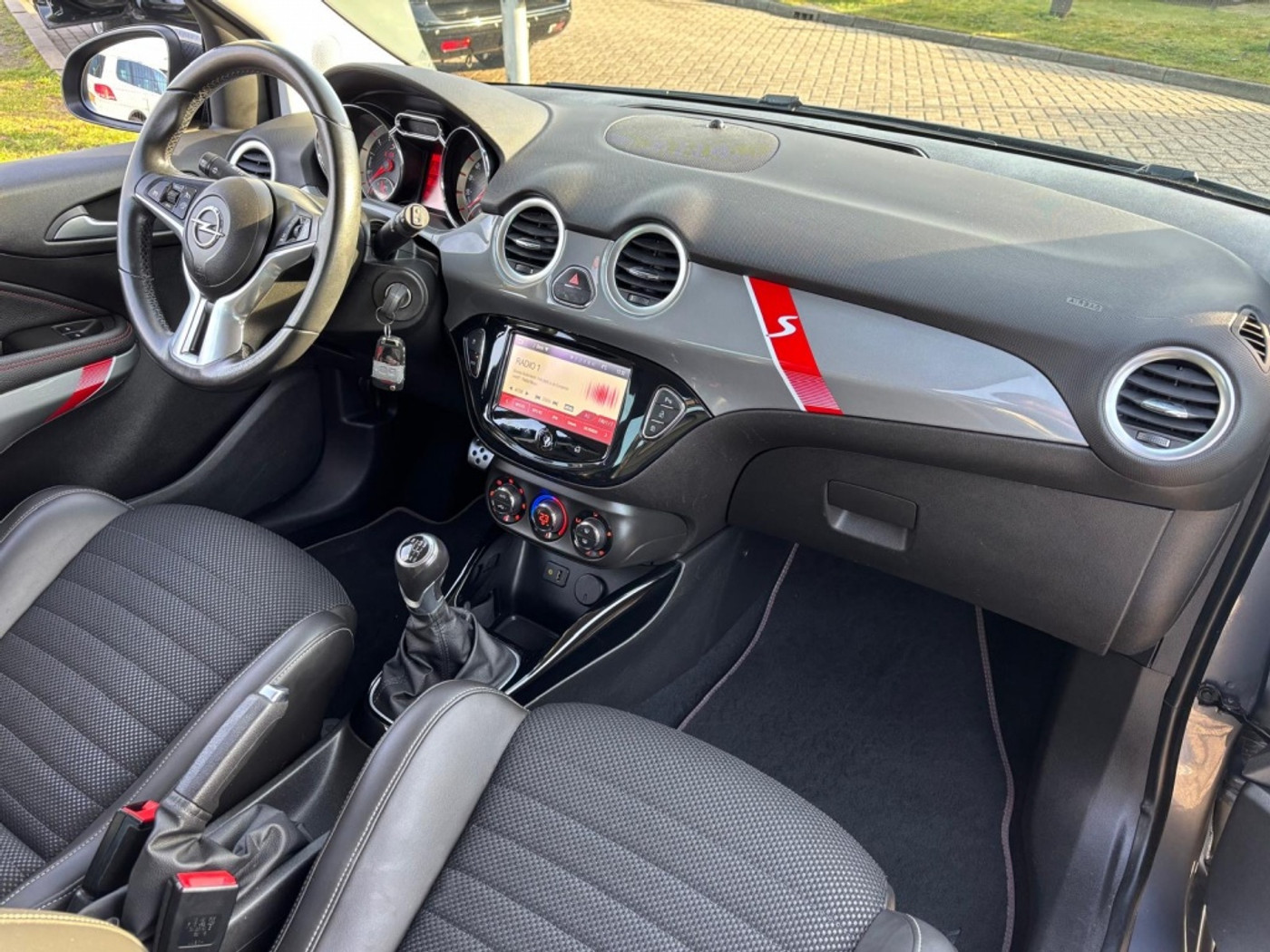 Foto van Opel Adam
