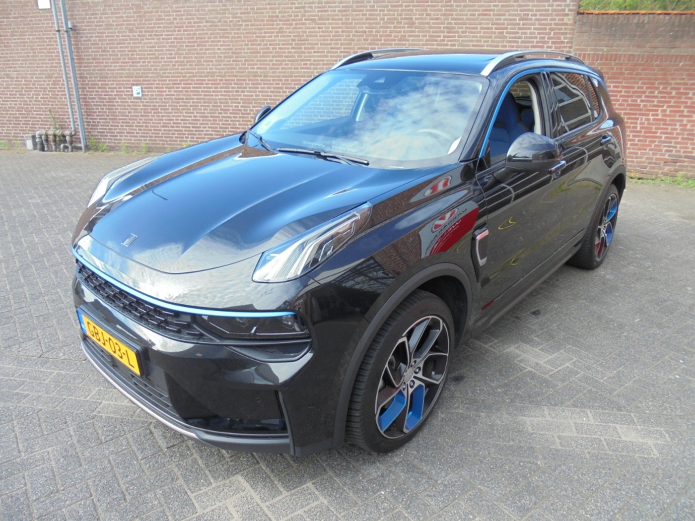 Foto van Lynk&co LYNK & Co 01