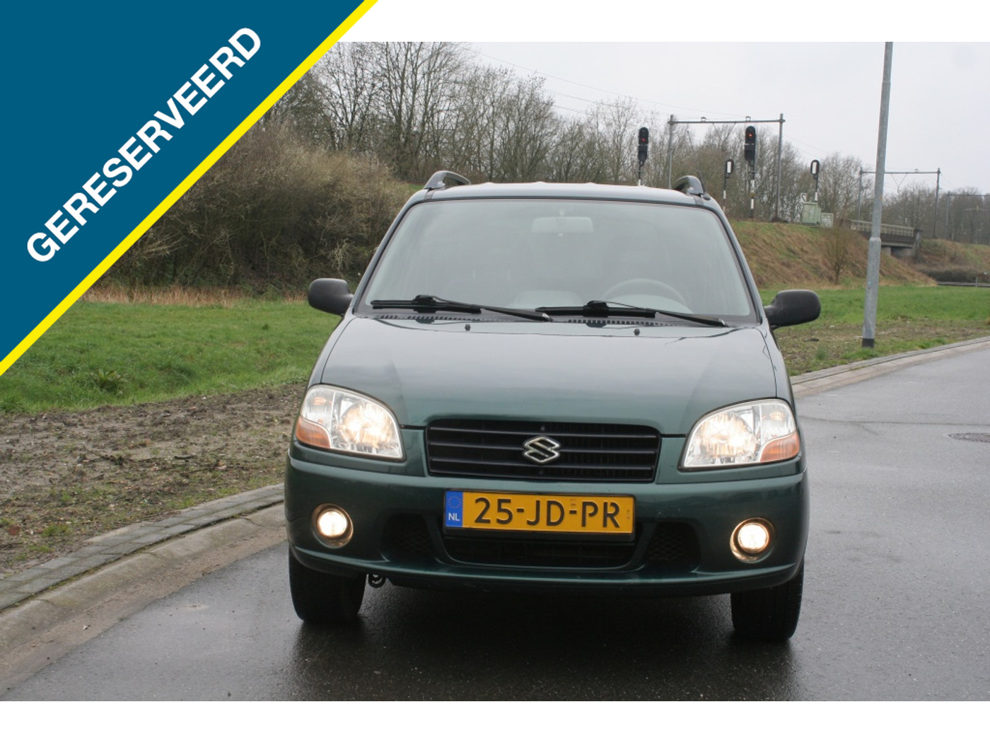 Suzuki Ignis 1.3-16V GL 2002 - voorkant