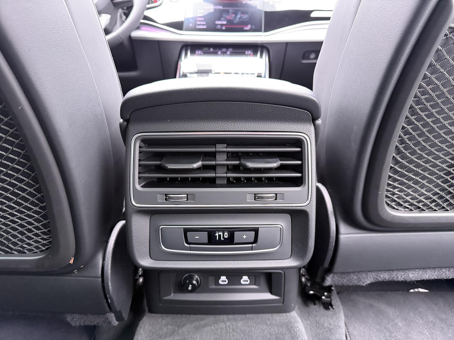 Foto van Audi Q7 55 TFSI E