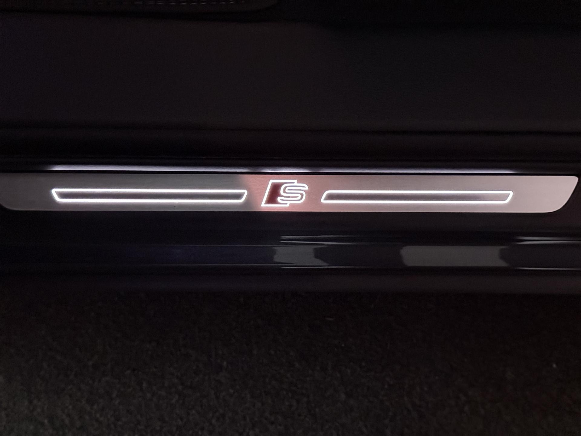 Foto van Audi Q7 55 TFSI E