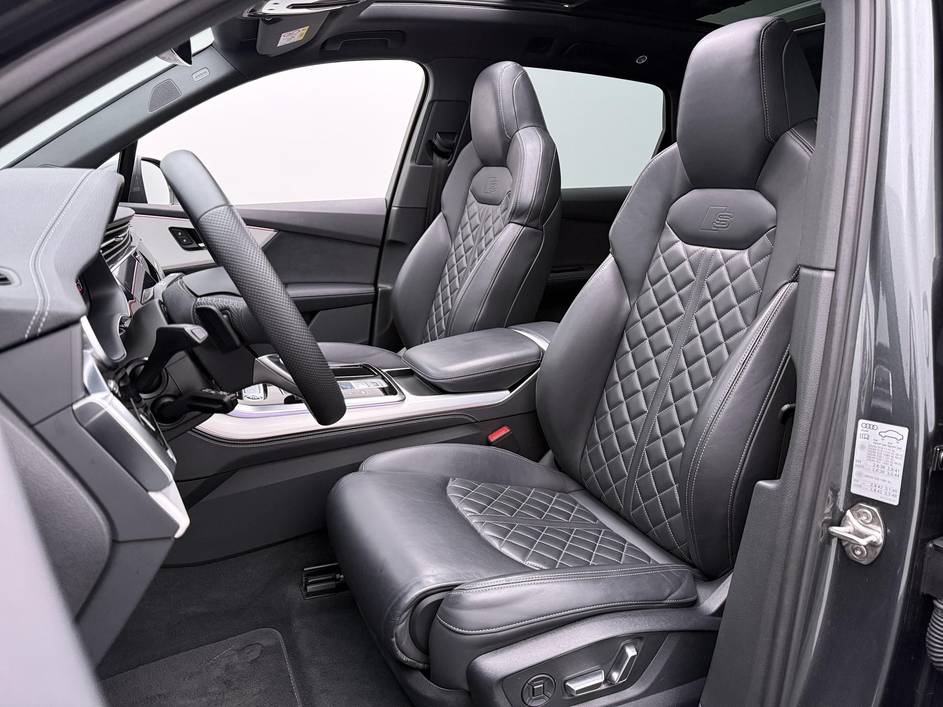 Foto van Audi Q7 55 TFSI E