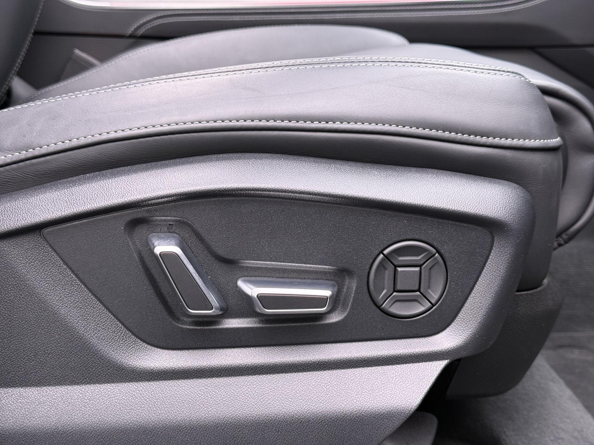 Foto van Audi Q7 55 TFSI E