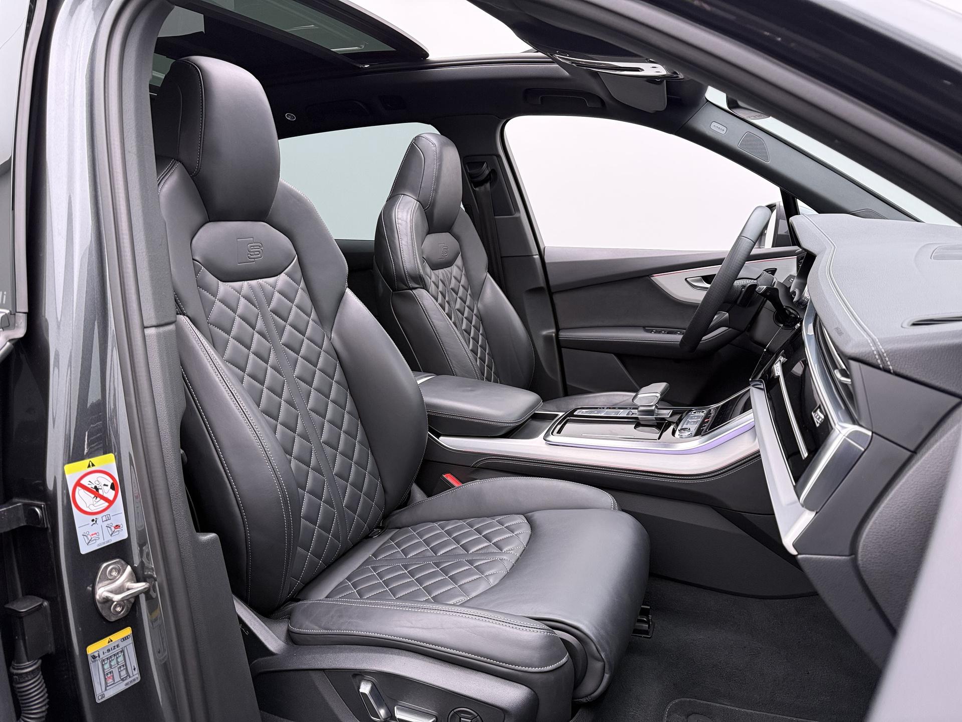 Foto van Audi Q7 55 TFSI E