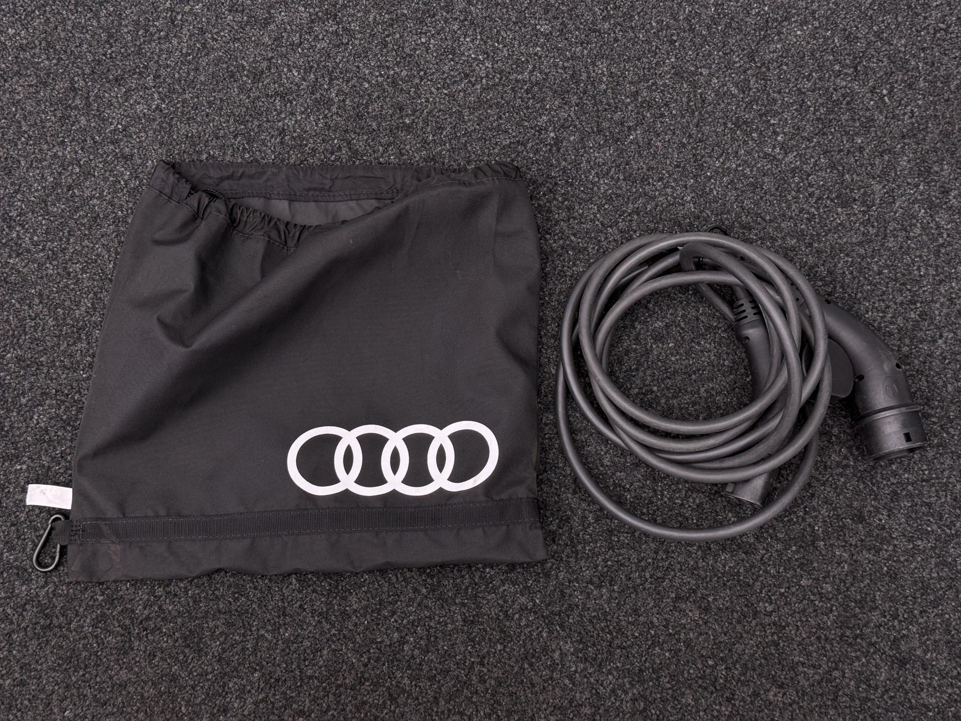 Foto van Audi Q7 55 TFSI E