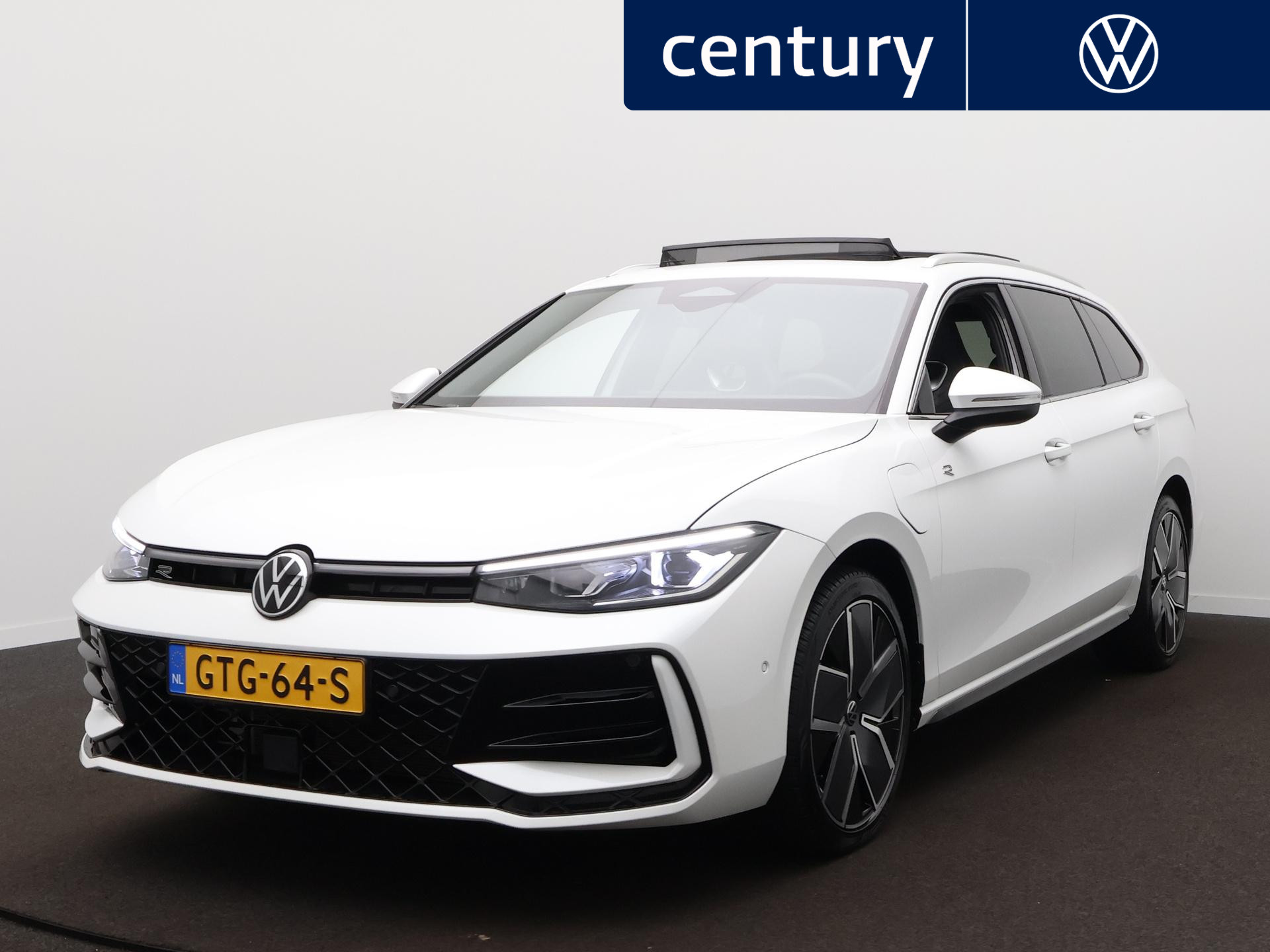 Volkswagen Passat 1.5 eHybrid R-Line Edition 2025 - voorkant