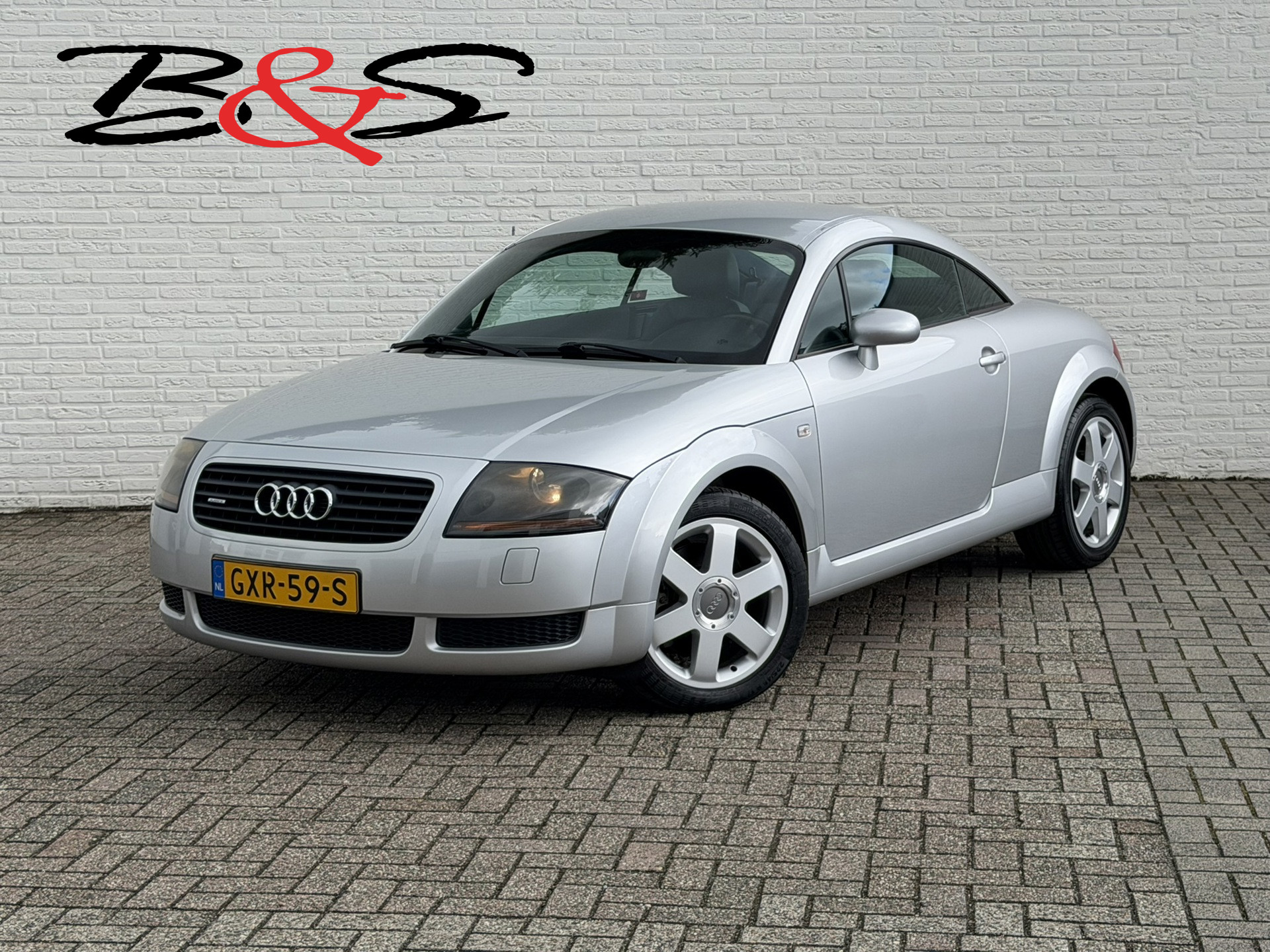 Audi TT 1.8 5V Turbo Quattro 180pk Xenon Clima 2000 - voorkant