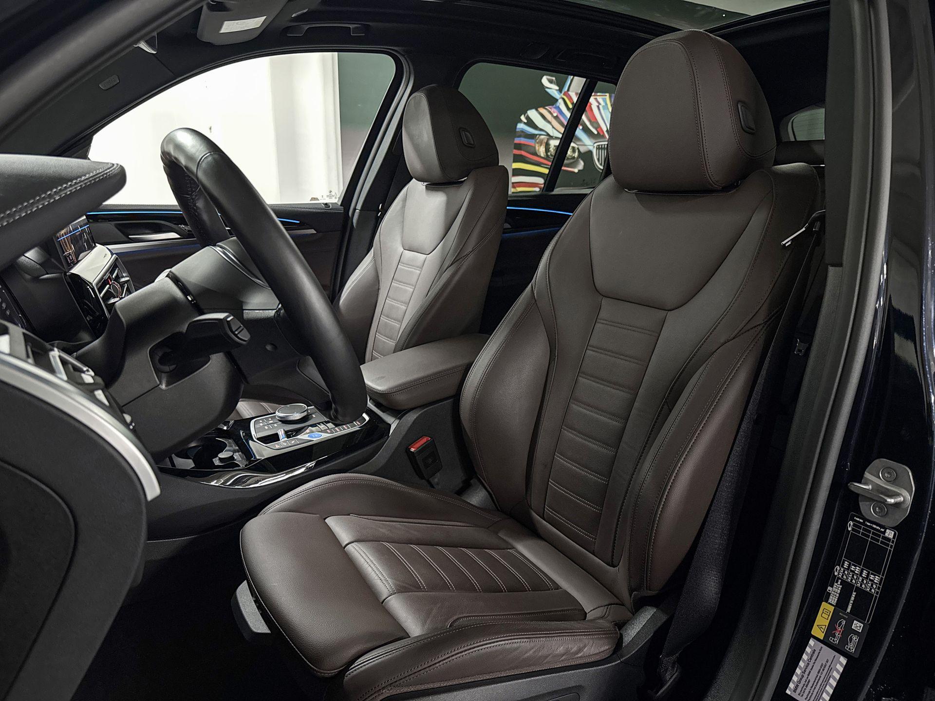 Foto van BMW Ix3