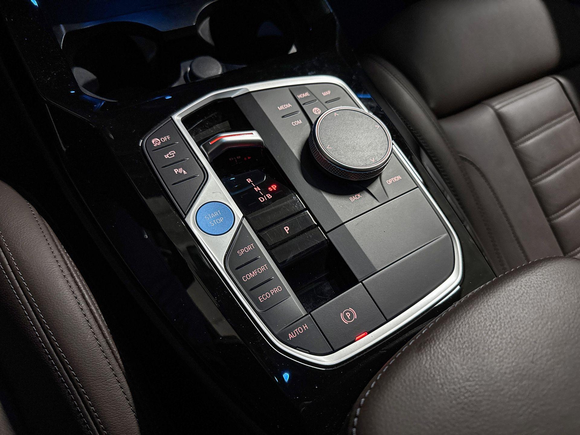 Foto van BMW Ix3