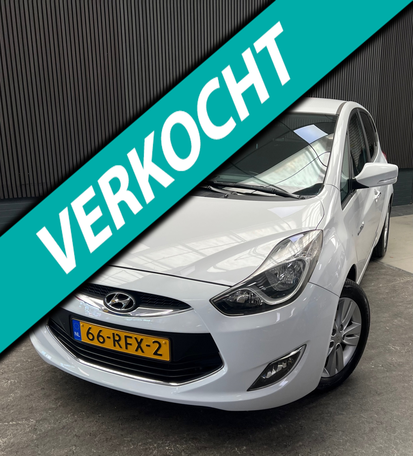 Hyundai Ix20 1.6i i-Vision  2e Eigenaar | NAP | Airco | Cruise Control | Trekhaak 2011 - voorkant