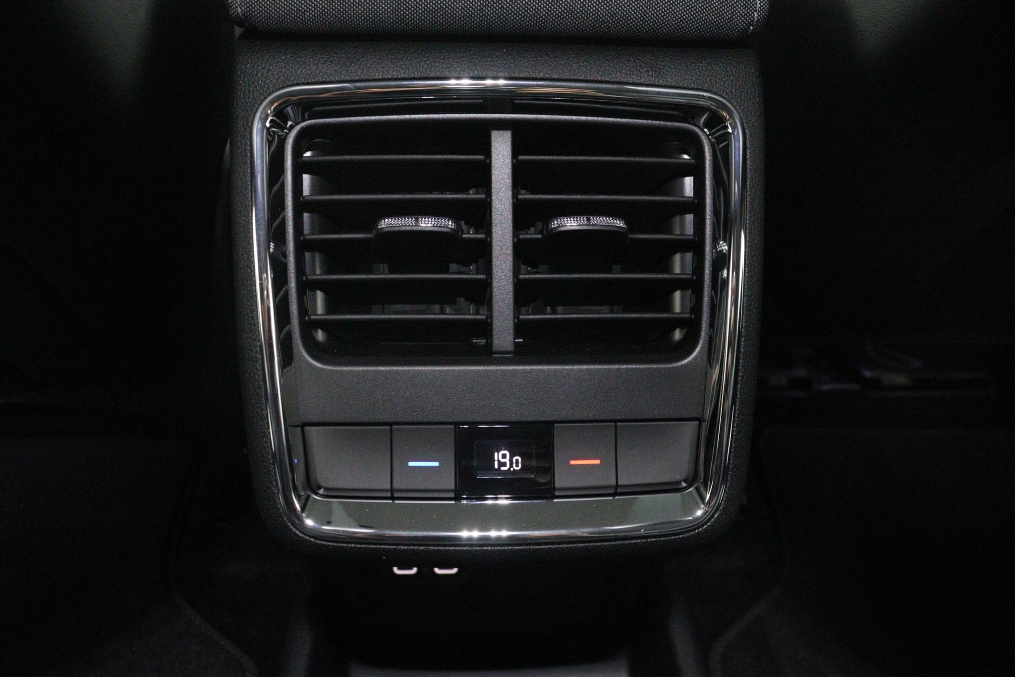 Foto van Skoda Enyaq 50