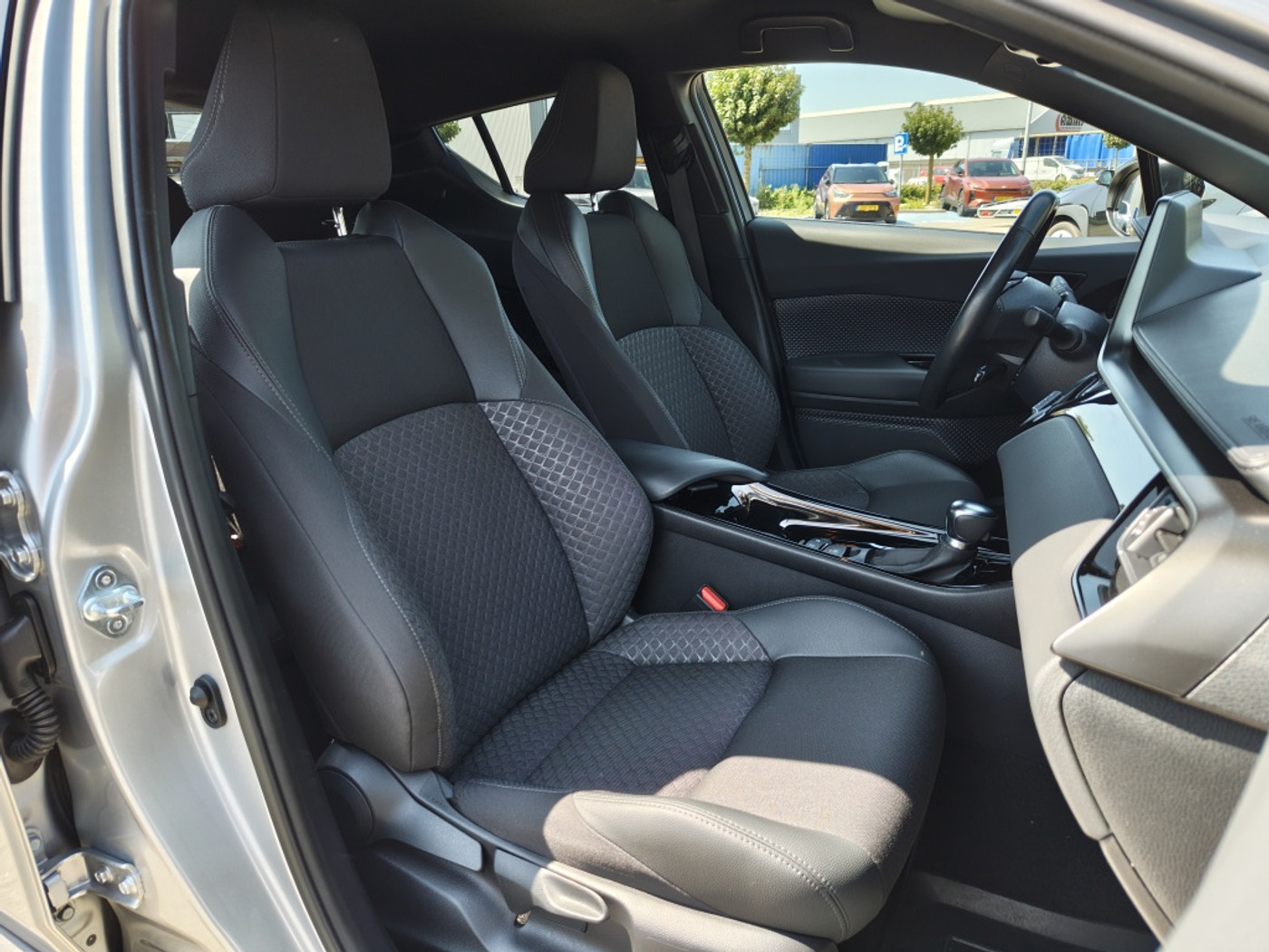Foto van Toyota Toyota C-hr