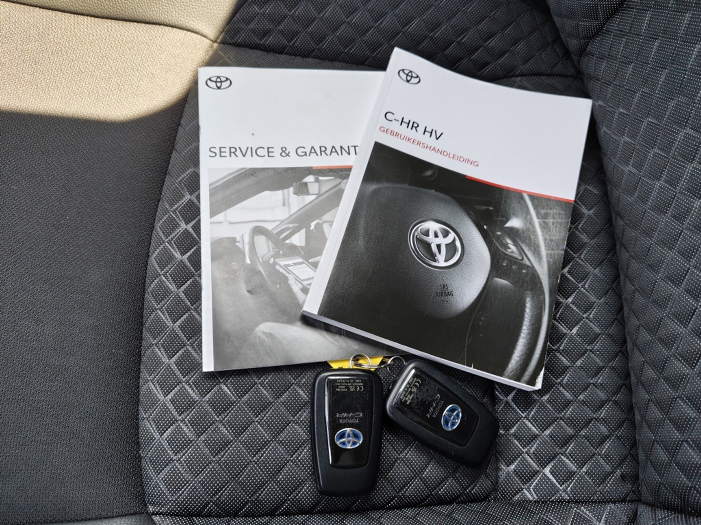 Foto van Toyota Toyota C-hr