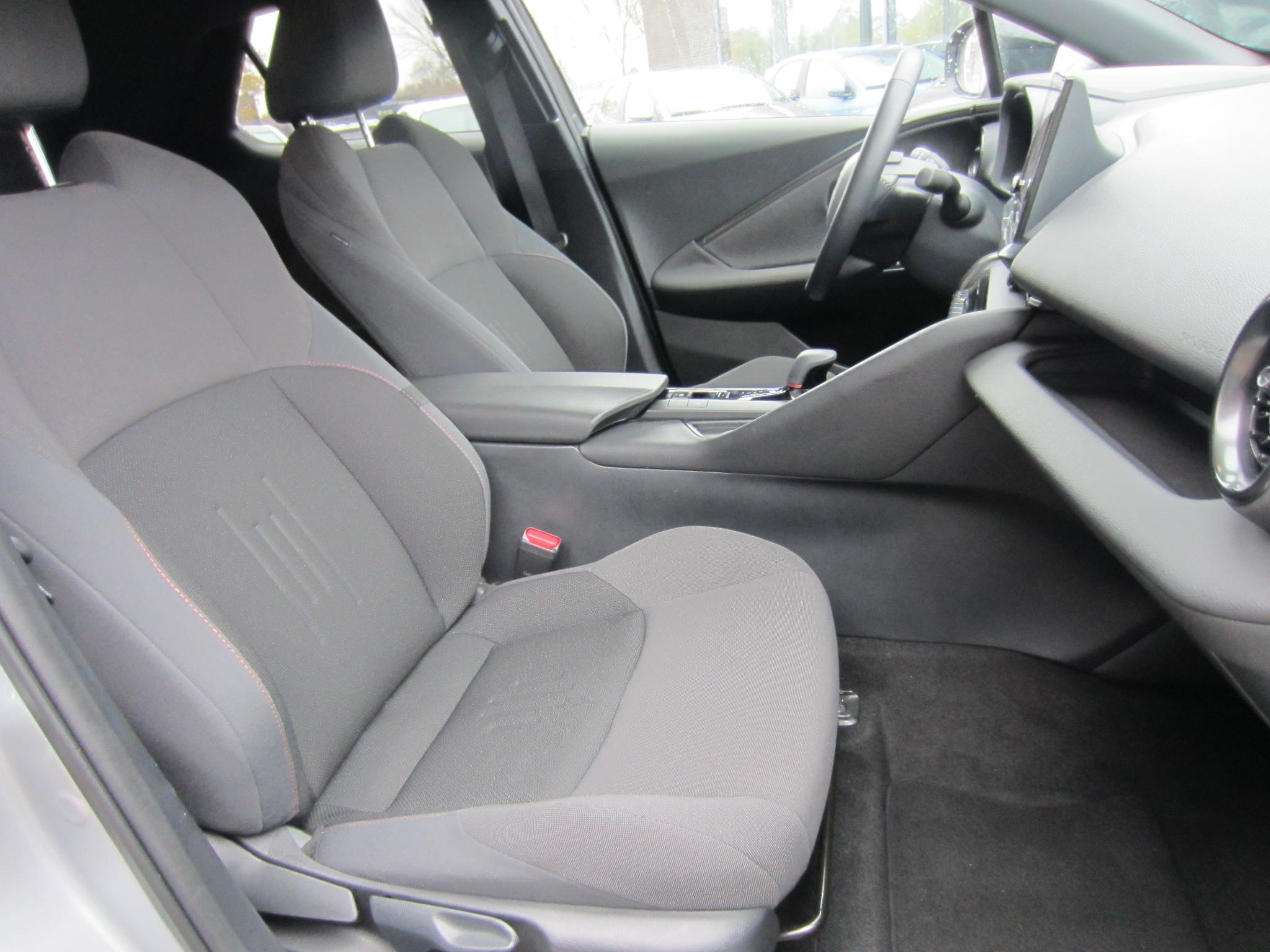 Foto van Toyota C-hr