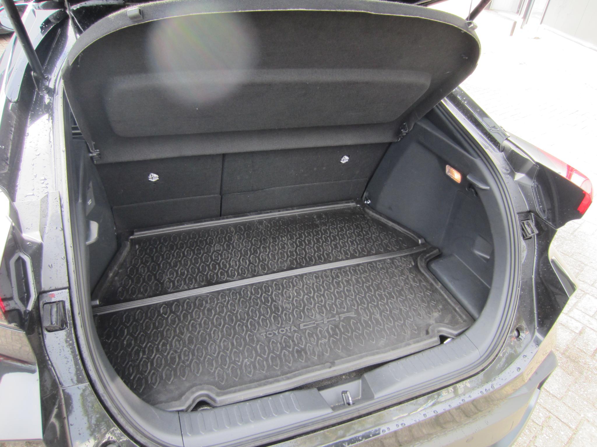 Foto van Toyota C-hr