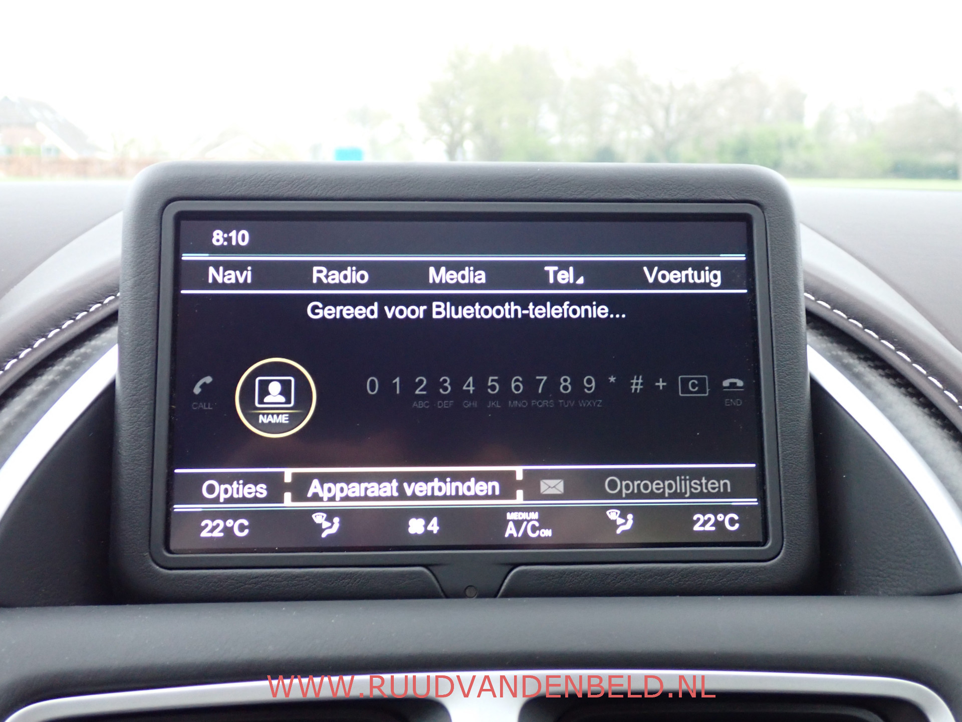 Foto van Aston Martin DBS