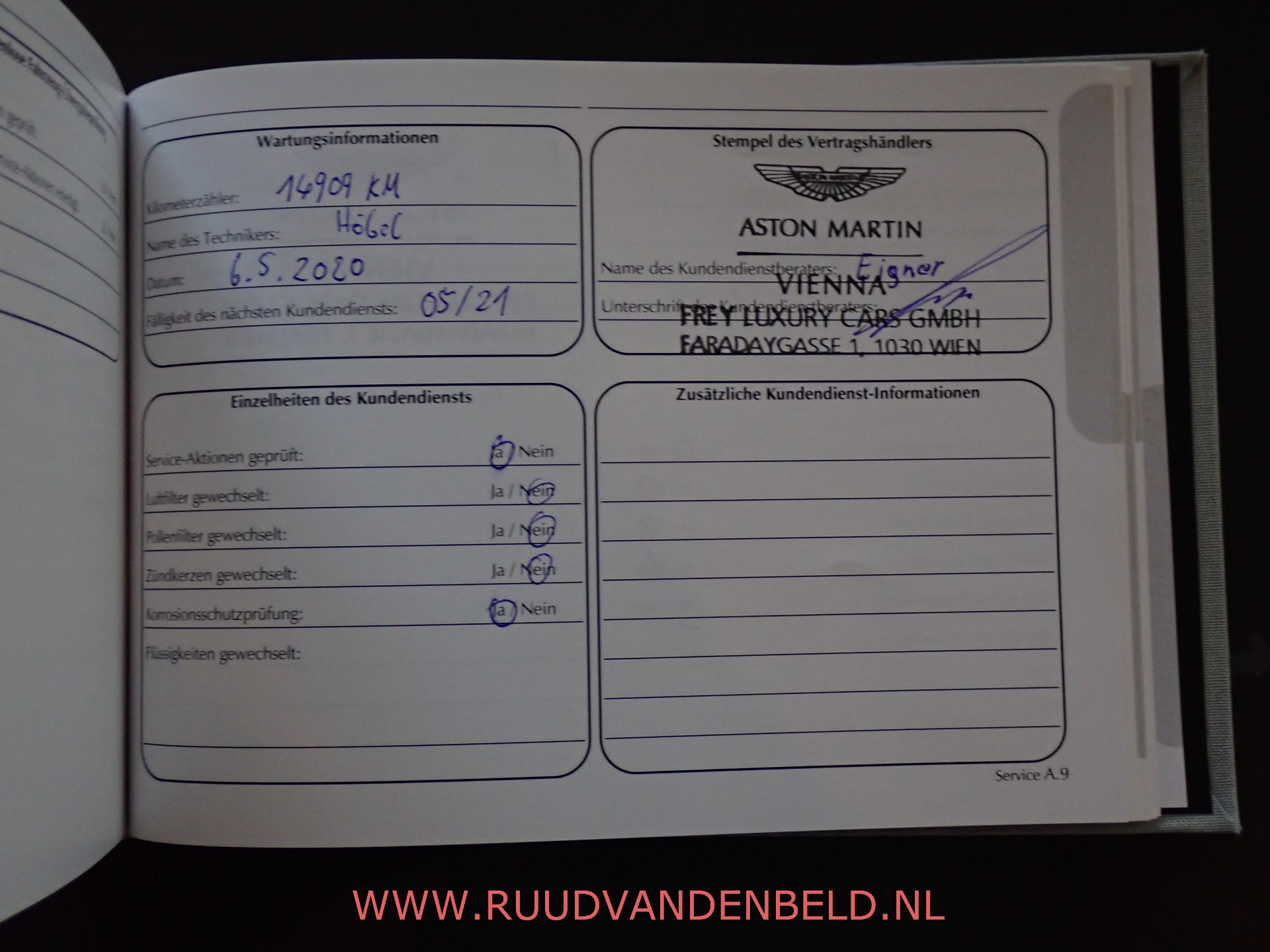 Foto van Aston Martin DBS