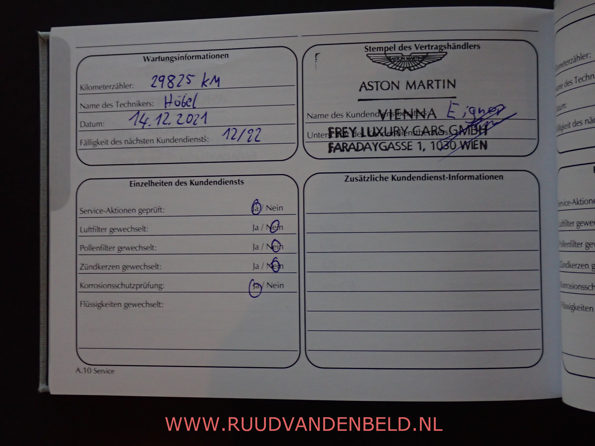 Foto van Aston Martin DBS