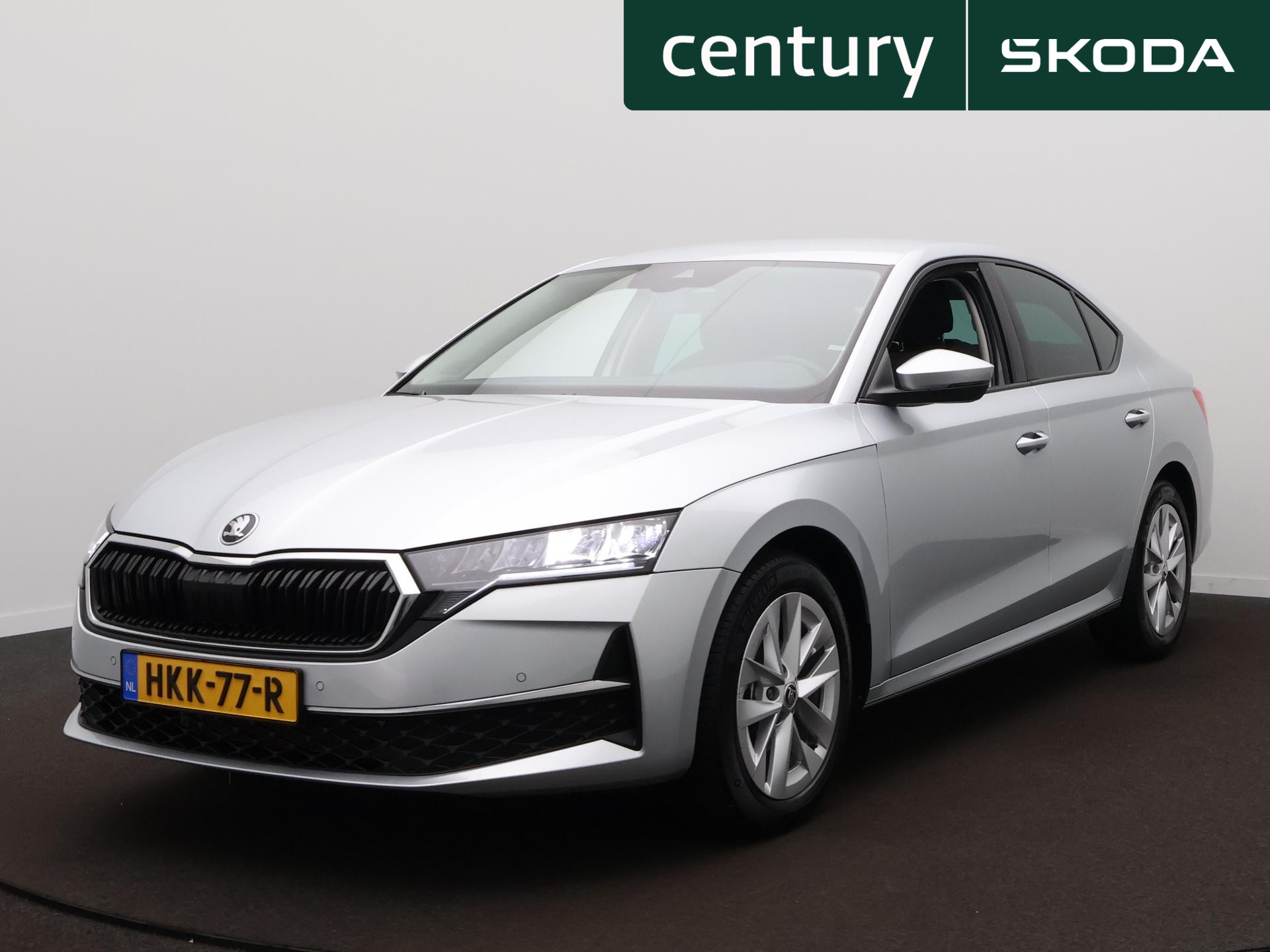 Skoda Octavia First Edition 1.5 TSI m-HEV 85 kW / 115 PK Hatchba 2025 - voorkant