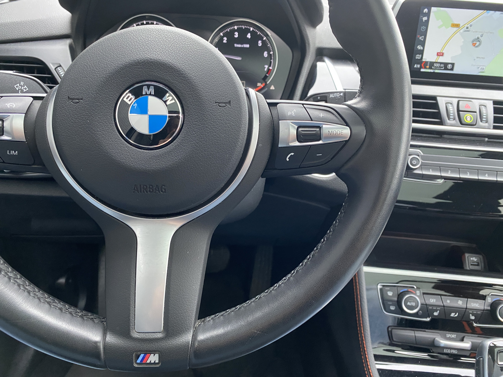 Foto van BMW 220i Active Tourer