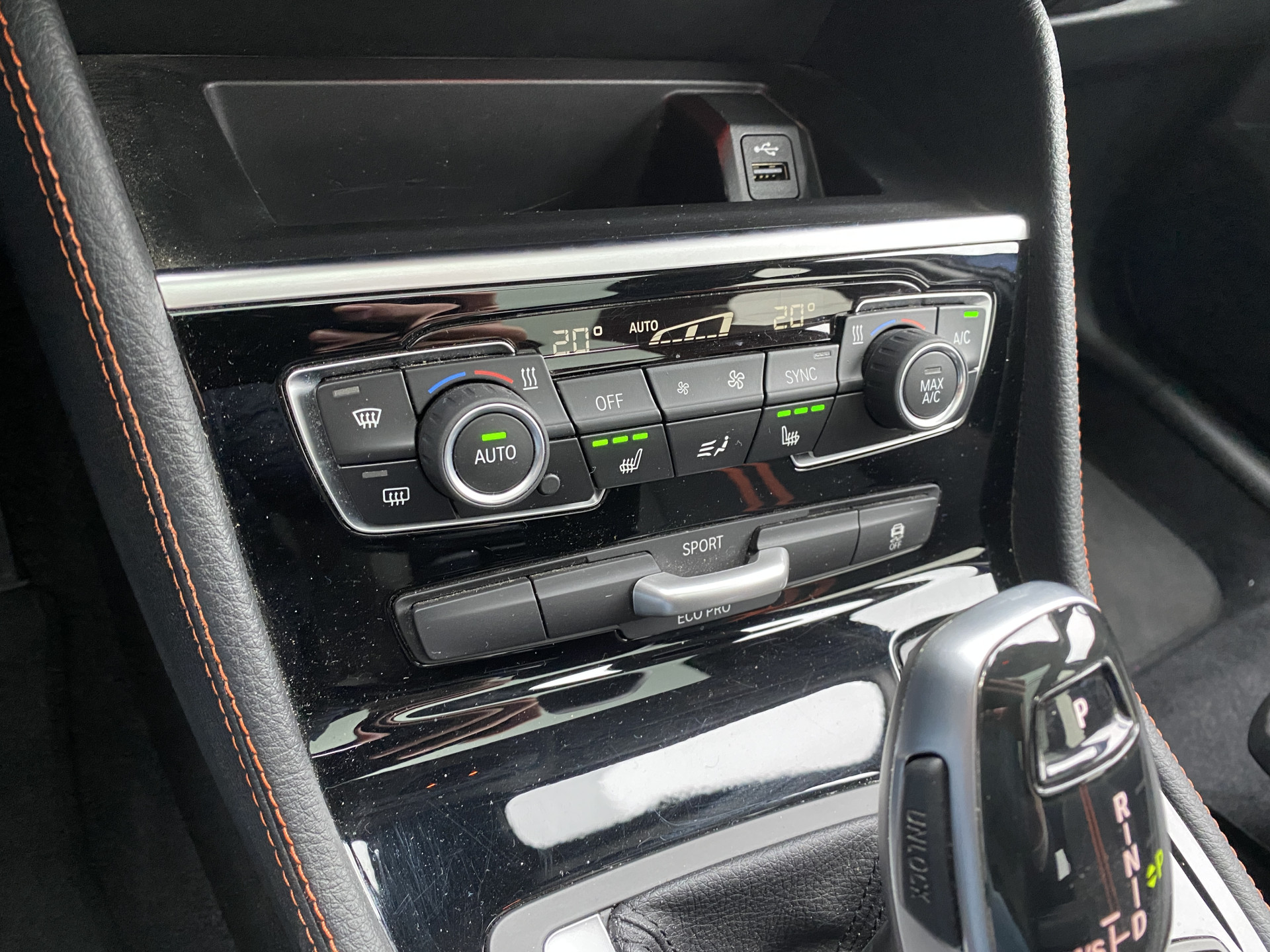 Foto van BMW 220i Active Tourer