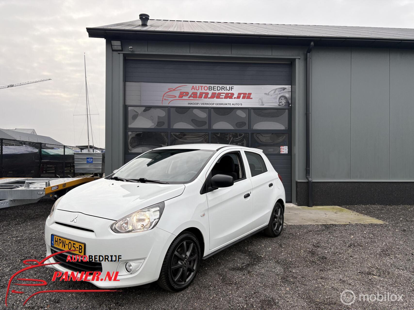 Mitsubishi Space Star 1.0 "AIRCO+ZUINIG" 2015 - voorkant