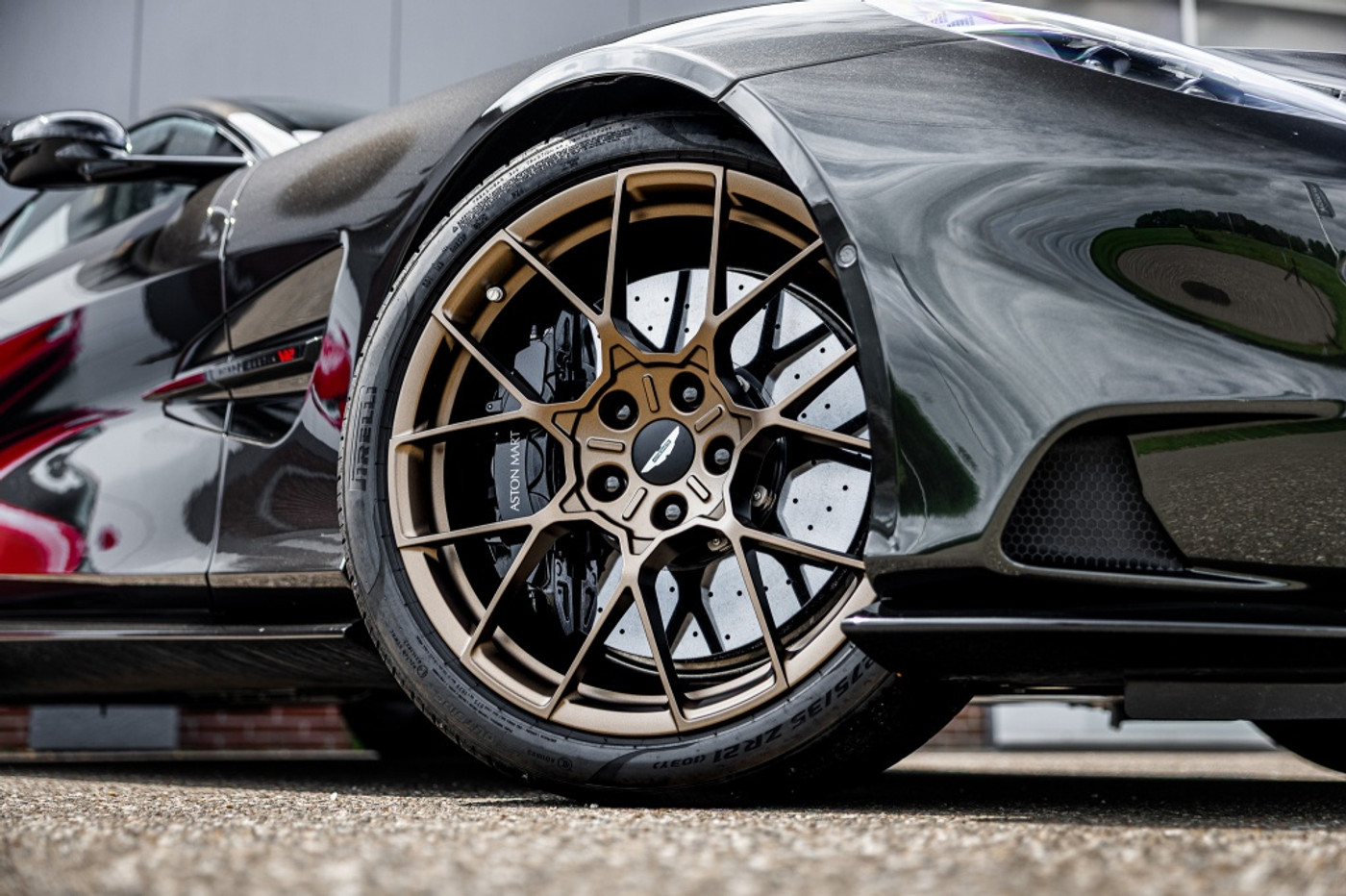 Foto van Aston Martin Vanquish