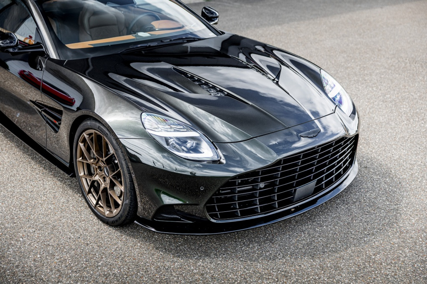 Foto van Aston Martin Vanquish