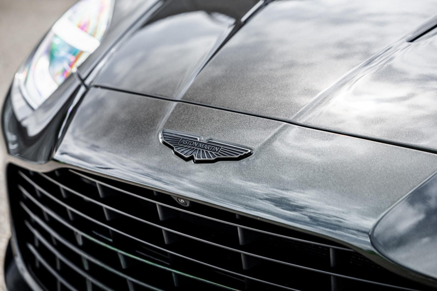 Foto van Aston Martin Vanquish
