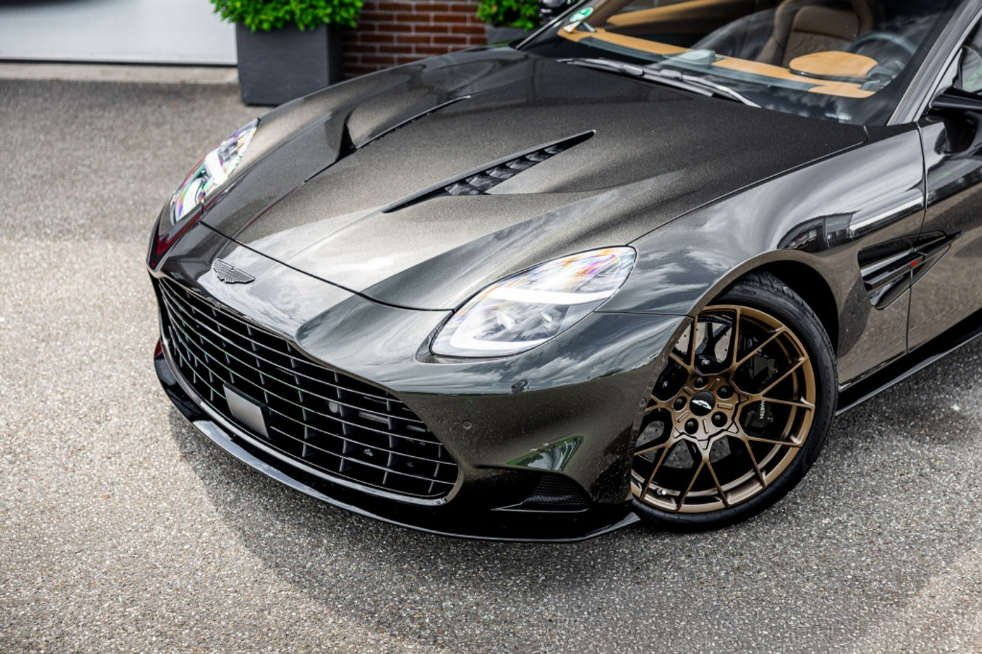Foto van Aston Martin Vanquish
