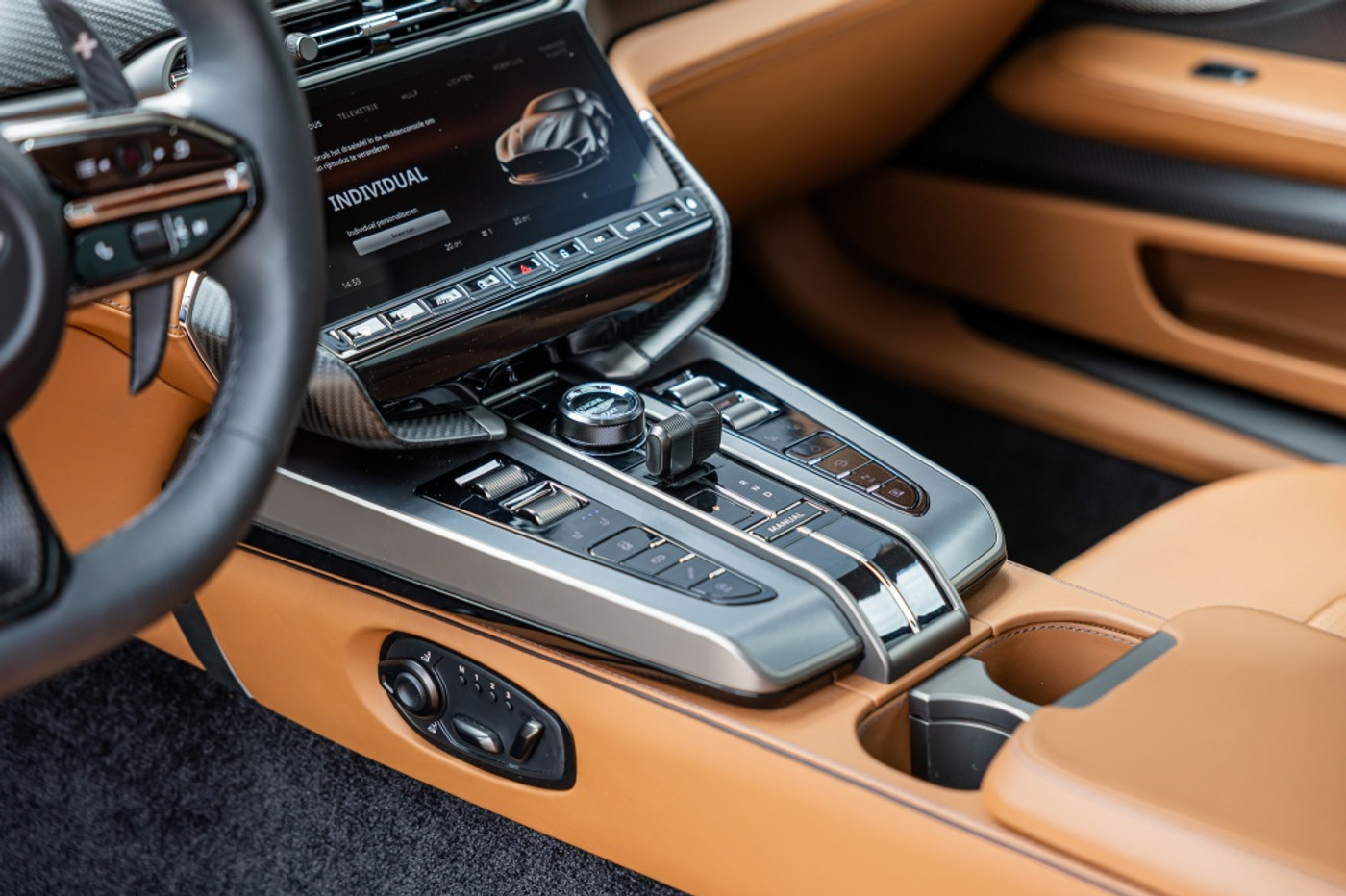Foto van Aston Martin Vanquish