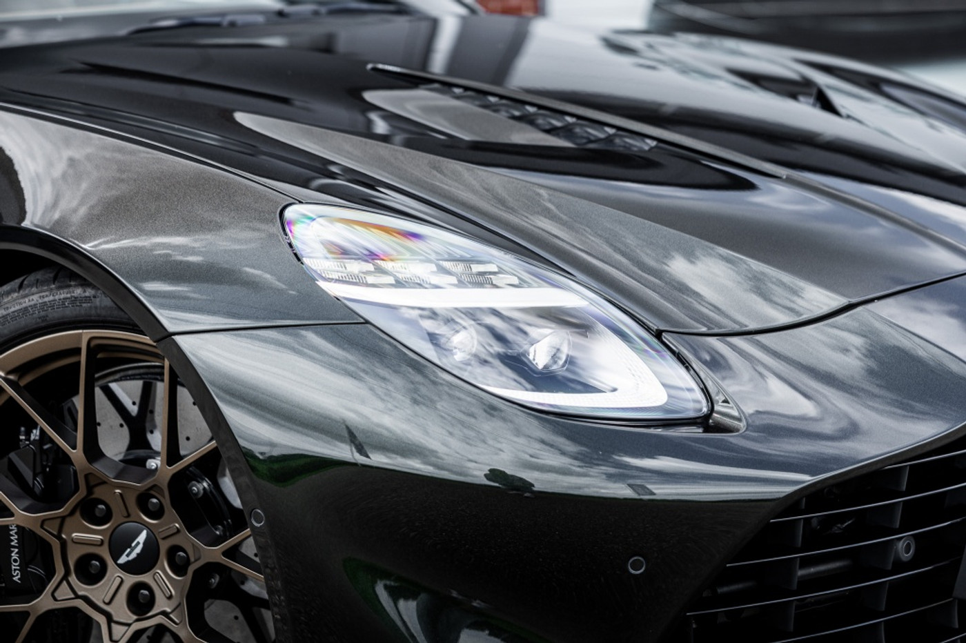 Foto van Aston Martin Vanquish