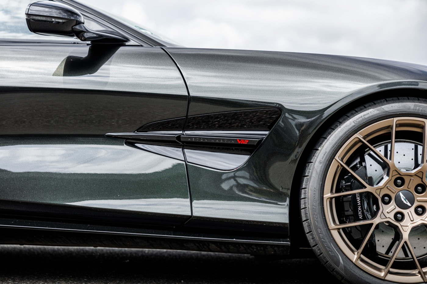 Foto van Aston Martin Vanquish