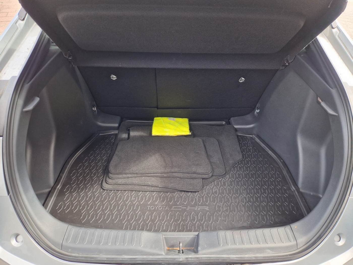 Foto van Toyota Toyota C-hr