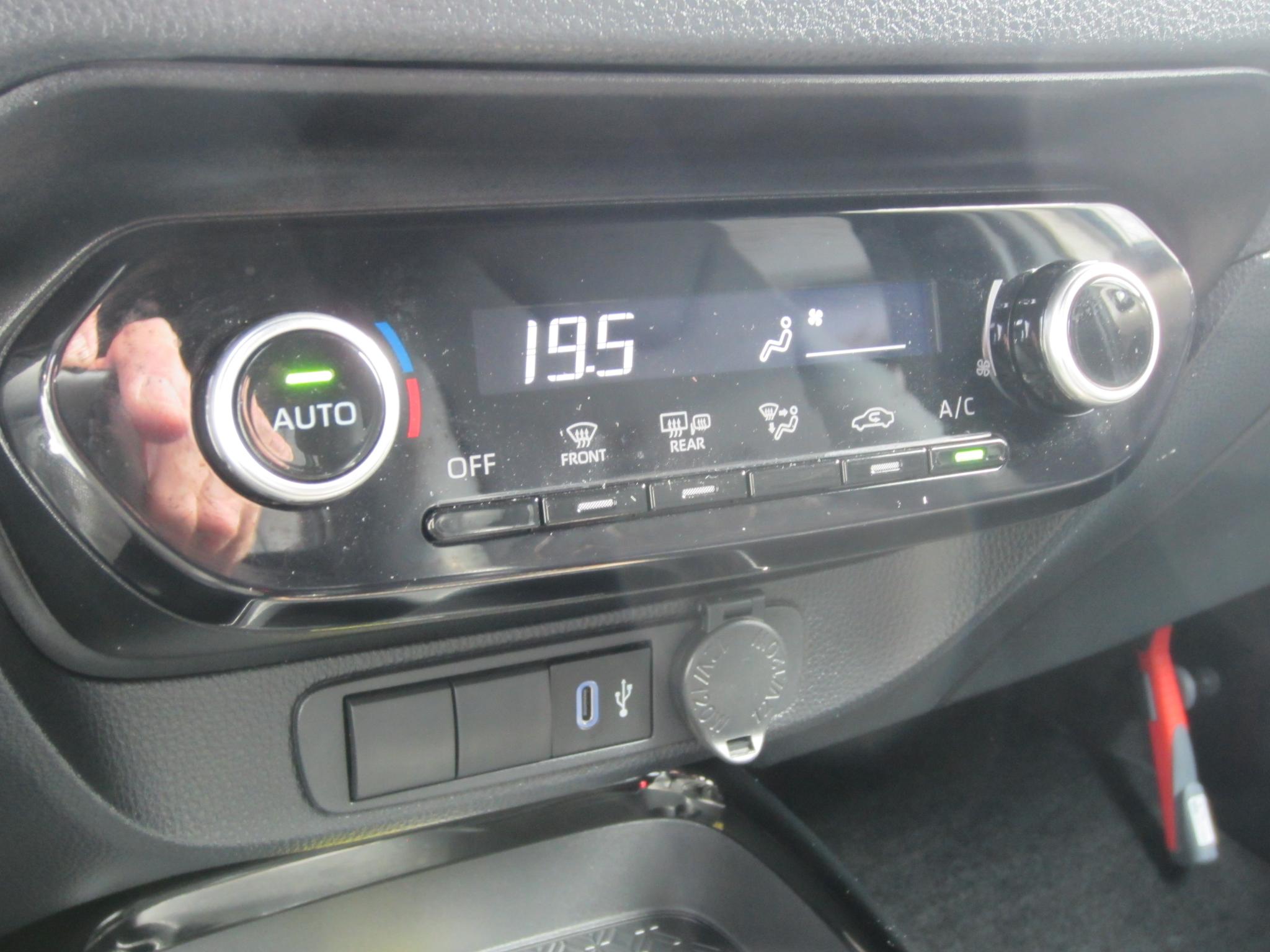 Foto van Toyota Toyota Aygo X