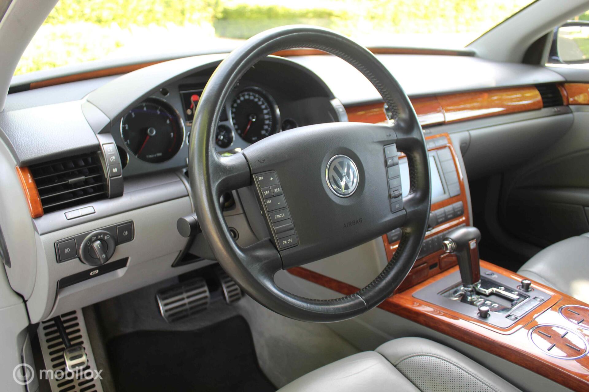Foto van Volkswagen Phaeton