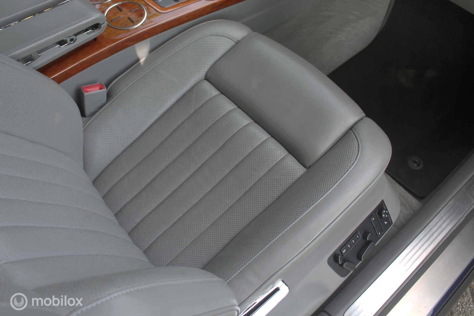 Foto van Volkswagen Phaeton